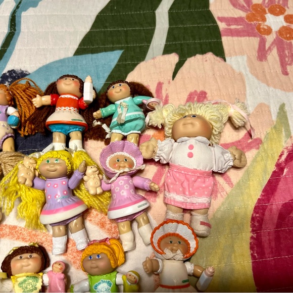VINTAGE LOT OF 17 CABBAGE PATCH KIDS — 1980’s - Picture 3 of 12